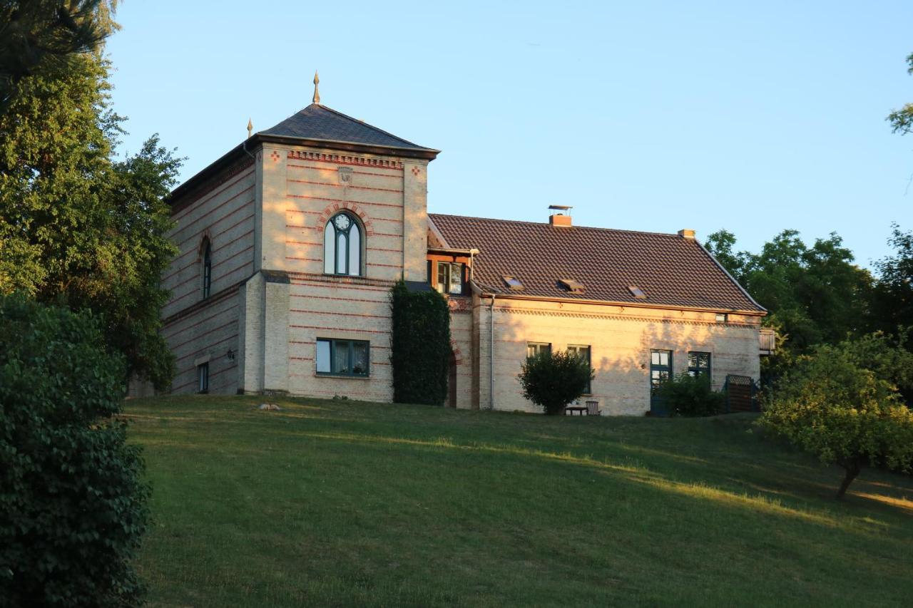 Historisches Gebaeude " Rentmeisteramt" Basedow Basedow  Экстерьер фото