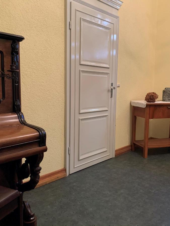 Historisches Gebaeude " Rentmeisteramt" Basedow Basedow  Экстерьер фото